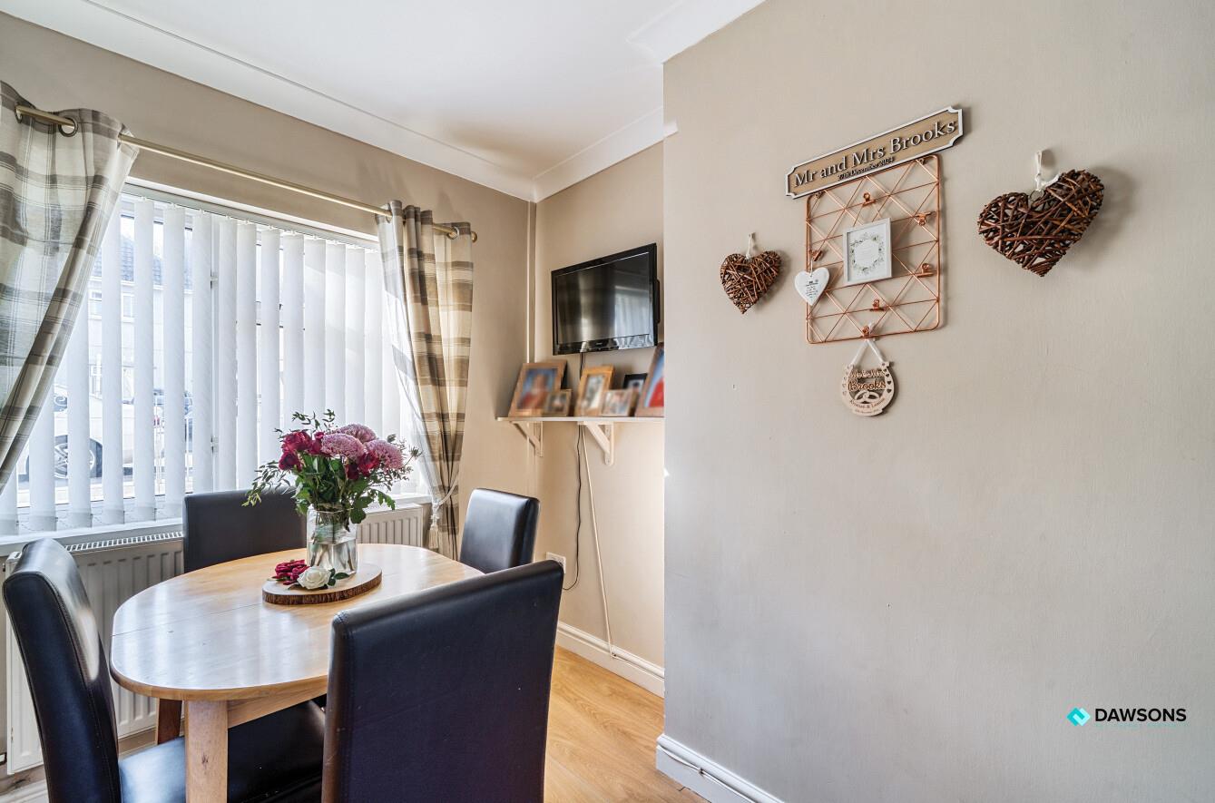 Maes Tref, Llanelli, SA15 3SY